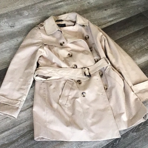 Jones New York Women’s Raincoat - Picture 5 of 7